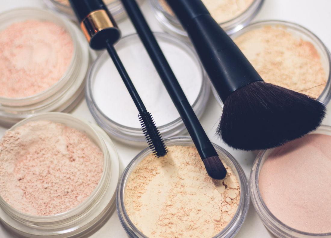 5 tips for wearing makeup with sensitive eyes