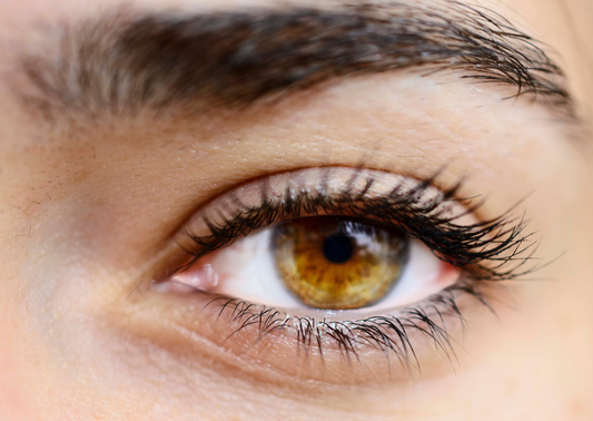 what-causes-dry-eyes-the-everyday-factors-most-people-miss